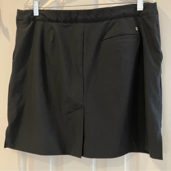 Izod Black Golf Skirt Skort With Shorts Underneath Women's Size 12 - Picture 6 of 16